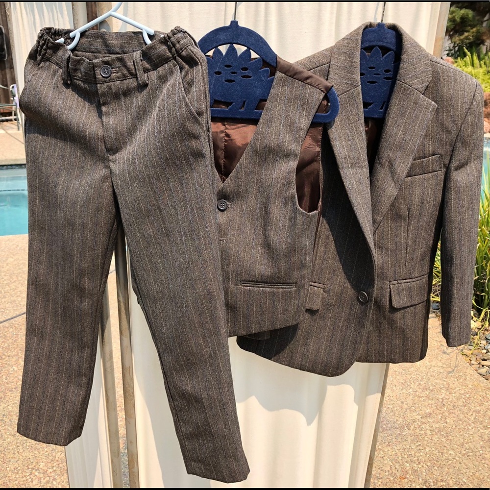 Adorable 3 Piece little Mans suit